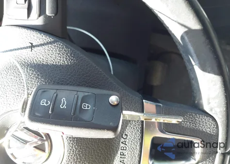 2012 Volkswagen Tiguan Se z USA, uszkodzony, nr VIN WVGBV7AX7CW527271